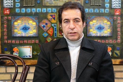 صادق ورمزیار:خبرنگار مورد نظر دنبال حاشیه سازی است/با سر مربی تیم جوانان برخورد می کنیم