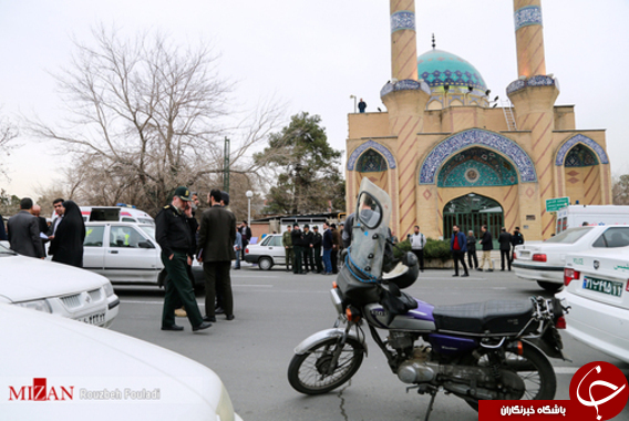 تصاویری از حضور خانواده های داغدار هواپیمای سقوط کرده در فرودگاه مهرآباد