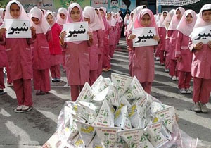 خبری از توزیع شیر مدارس نیست/ صادرات لبنیات کاهش یافت