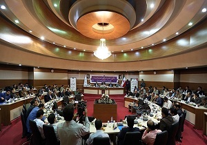 جلوگیری از افزایش بودجه حقوق‌ها و مزایایی نجومی درکشور