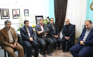 دلجویی استاندار گیلان با خانواده های جانباختگان کشتی سانچی در رشت