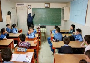 نسبت پذیرش دانش آموزان در مدارس تیزهوشان تهران یک به ۲۲است