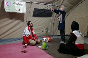 غربالگری 70 هزار نفر از مردم کرمانشاه به وسیله تیم&zwnj;های سلامت روان وزارت بهداشت / شناسایی و ارجاع 11 هزار نفر از مردم منطقه زلزله زده کرمانشاه به تیم&zwnj;های روانشناسی