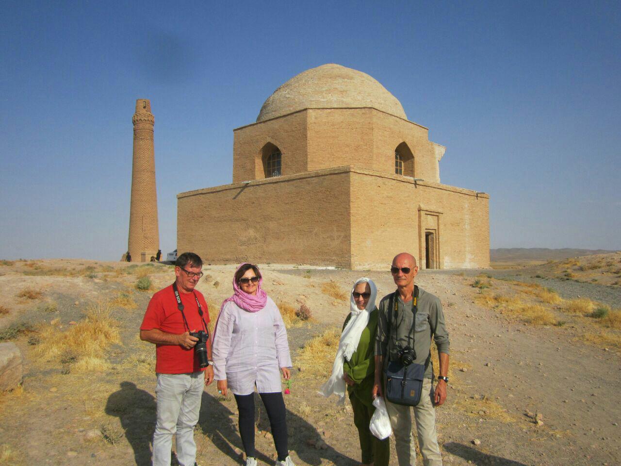 بازدید ۱۵۰ گردشگر اروپایی از بنا‌های تاریخی فریمان