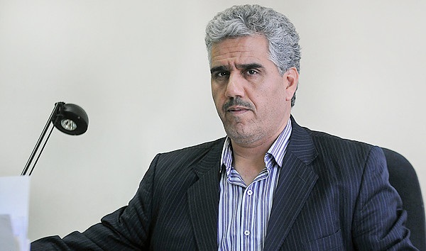 تغییر آیین&zwnj;نامه شورای صنفی نمایش به نتیجه نرسید/ اکران &laquo;دعوتنامه&raquo; به جای &laquo;آینه بغل&raquo;