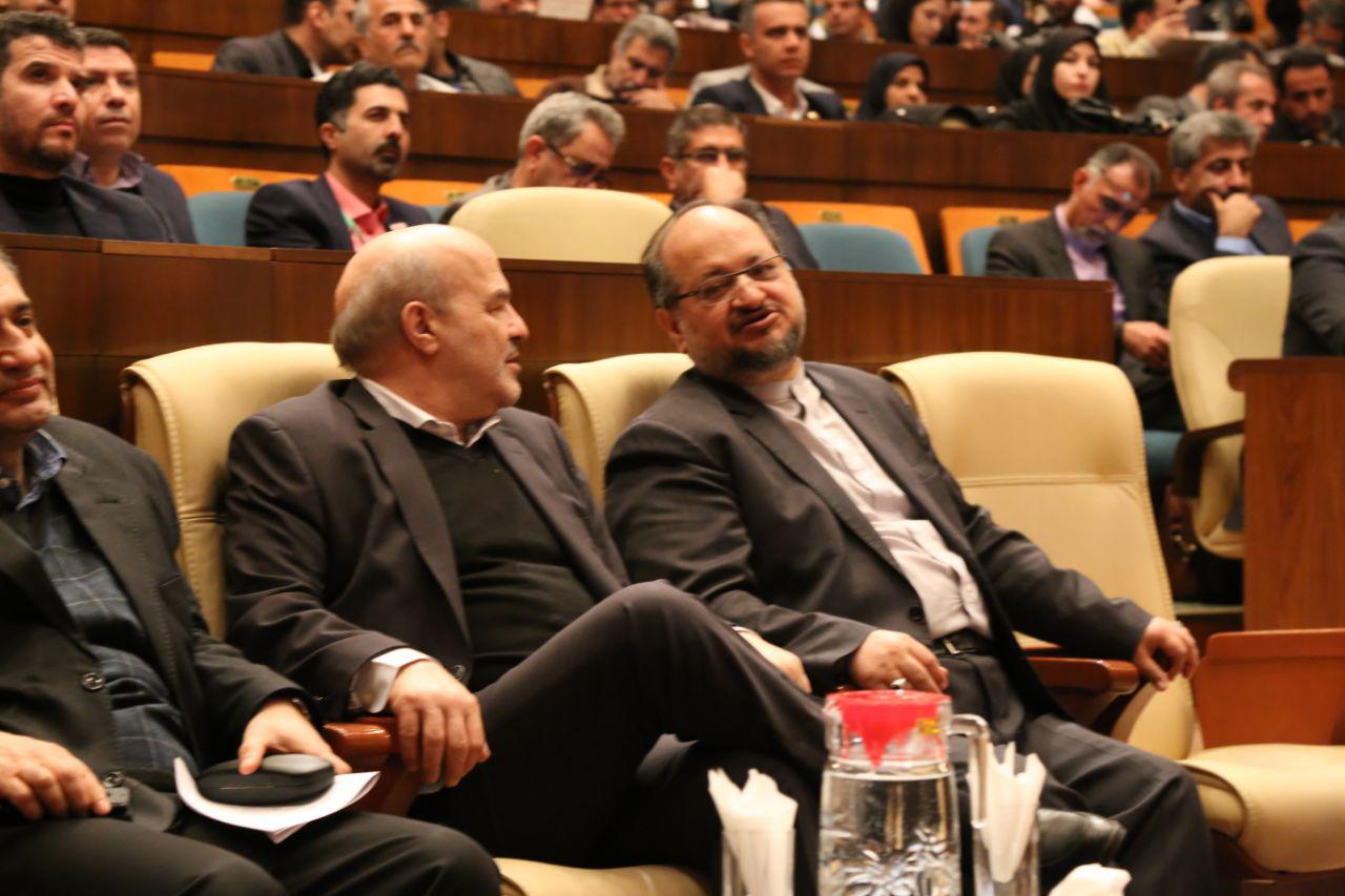 اهدا تندیس سیمین صنعت سبز کشور  به پتروشیمی پلیمر کرمانشاه