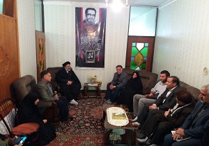 &nbsp;حضور تولیت آستان قدس رضوی در منزل شهید جاویدالاثر طالبیان &nbsp;&nbsp;