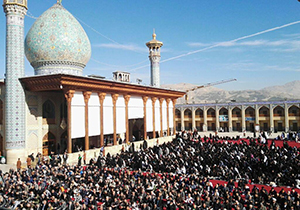 اقامه نماز طلب باران در حرم مطهر شاهچراغ (ع)