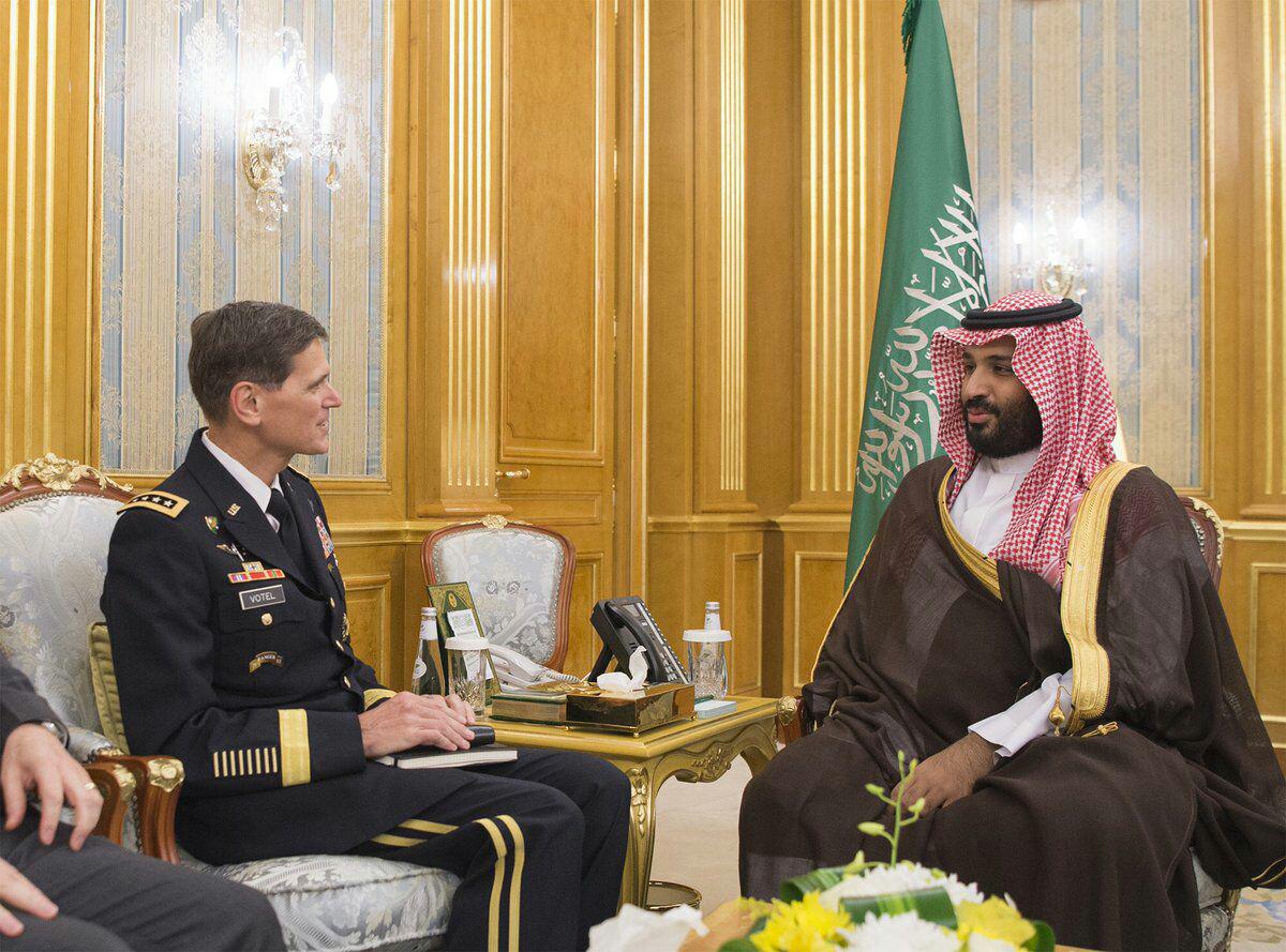 دیدار محمد بن سلمان با رییس ستاد فرماندهی مرکزی آمریکا