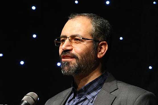 نگارش زندگی نامه شهدا آثار و برکات تضمین شده ای برای جامعه دارد