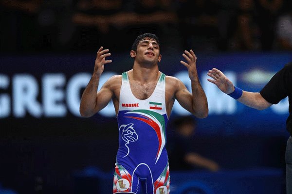الیاسی قهرمان المپیک را برد و از حال رفت