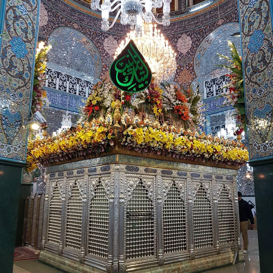 حضور تولیت آستان قدس درحرم حضرت زینب(س) +فیلم