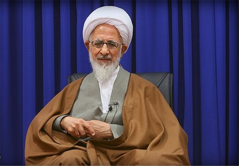 مادامی که مردم متدین در صحنه نباشند شکست قطعی است