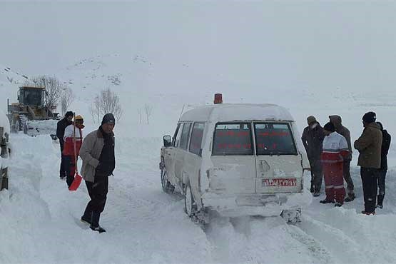 برف و کولاک 7 استان کشور را در نوردید/رهاسازی 72 خودروی گرفتار در برف