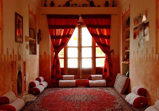 چرا سالن خاصی برای واحد‌های بوم‌گردی در نظر گرفته نمی‌شود؟