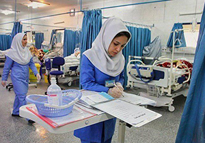 ۱۲ ماه تاخیر در پرداخت حق الزحمه به پرستاران گلستان