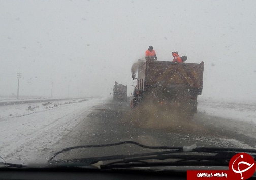 برف و کولاک در جاده‌های قزوین