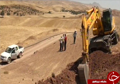 آب آشامیدنی ۲ هزار و ۱۵۶ روستای لرستان تامین شده است / افتتاح ۲۵ روستای دیگر در دهه فجر امسال+ تصاویر