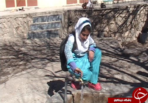 آب آشامیدنی ۲ هزار و ۱۵۶ روستای لرستان تامین شده است / افتتاح ۲۵ روستای دیگر در دهه فجر امسال+ تصاویر