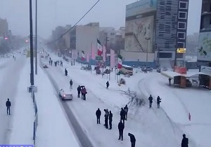 سرگردانی شهروندان در شهرقدس بعد از بارش برف + فیلم