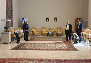 انتقاد شدید شمخانی به استفاده مسئولان از پاویون فرودگاه + فیلم