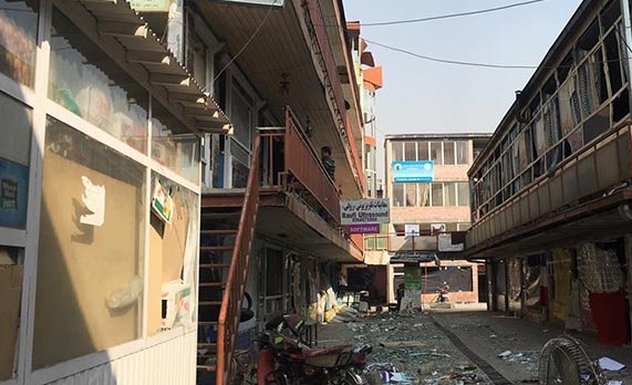 گزارش تصویری: محل انتحاری خونین کابل 24 ساعت پس از رویداد