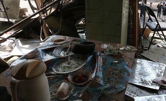 گزارش تصویری: محل انتحاری خونین کابل 24 ساعت پس از رویداد