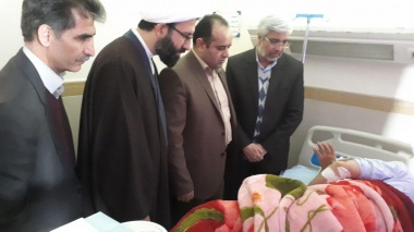 نماینده وزیر علوم از استادان تصادف اتوبوس در ملایر عیادت کرد