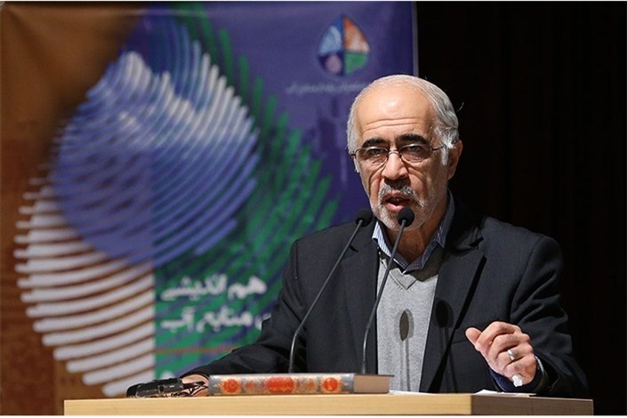 خروج استادان از دانشگاه ها و ضربه به آموزش با مصوبه کمیسیون تلفیق