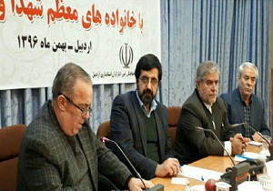 سربلندی ایران مدیون خون شهدا و مجاهدت ایثارگران است