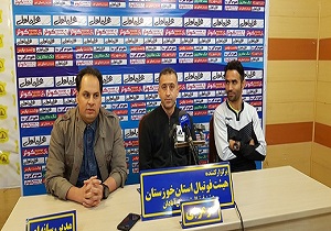 برگزاری نشست خبری پیش از بازی صنعت نفت آبادان و استقلال تهران