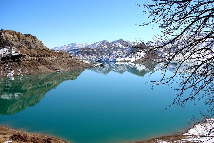 بالا آمدن سطح آب پشت سد مخزنی ایلام