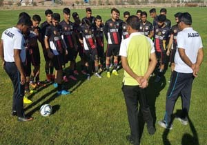 تیم فوتبال جوانان البدر عازم اصفهان شد
