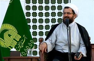 رباخواری دشمن بزرگ جامعه اسلامی است