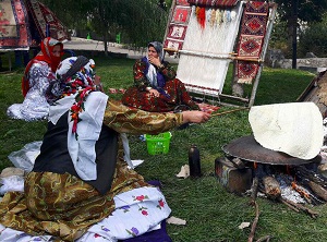حضور کاروان ۱۵۰ نفری استان مرکزی در نمایشگاه تهران