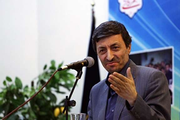 کمیته امداد جای حقوق&zwnj; بگیران نیست/ پایه&zwnj;های انقلاب بر دوش محرومان است/ افراد تحت پوشش کمیته امداد در فتنه اخیر در کشور حضور نداشتند