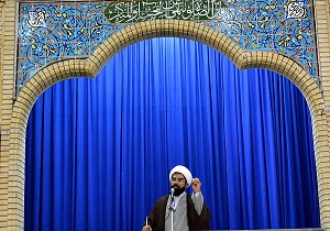 دشمن با جنگ اقتصادی در صدد ضربه زدن به نظام و ملت ایران است