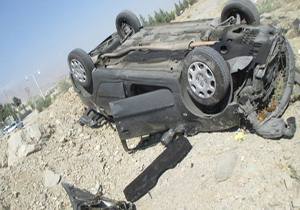 یک کشته و دو مصدوم در واژگونی پژو