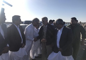 بازدید استاندار سیستان و بلوچستان از ۲ طرح ملی راه آهن و گاز در چابهار