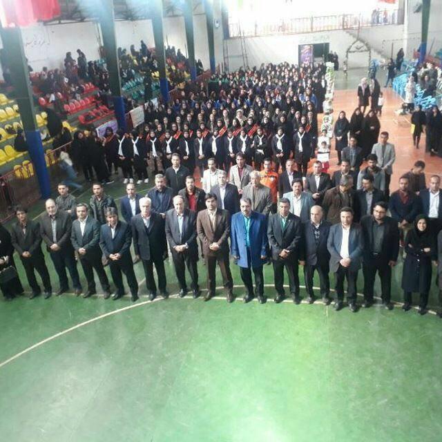 تیم شهدای روح آباد قهرمان رقابت های والیبال زرند