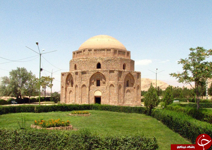 نوروز در کرمان؛ از ازگ بم تا باغ های باور نکردنی در دل کویر +نقشه و تصاویر نوروز در کرمان؛ از ازگ بم تا باغ های باور نکردنی در دل کویر +نقشه و تصاویر
