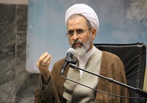 هنر تولیدی جهان اسلام تشکیل دهنده هنر اسلامی است
