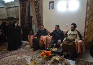 تکریم خانواده معظم شهداء یک وظیفه همگانی است