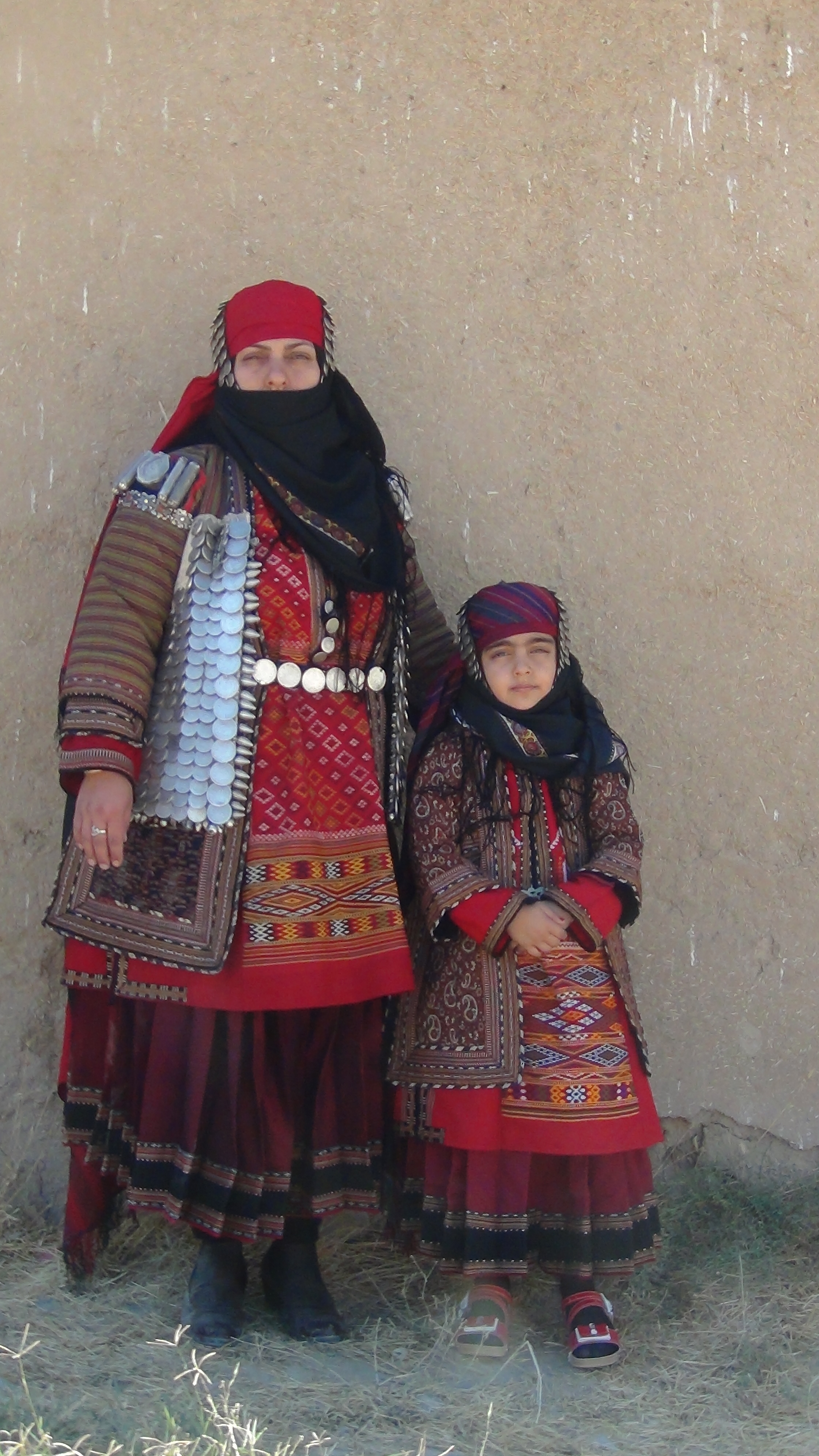ثبت ملی مهارت دوخت پوشاک کردی زنان لایین کلات