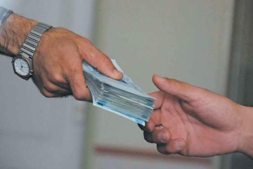 همه چیز درباره قرض دادن و قرض گرفتن