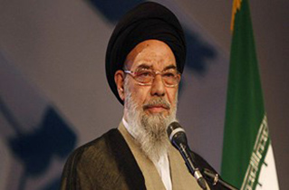 مساجد را باید با رفتن خود رونق ببخشیم