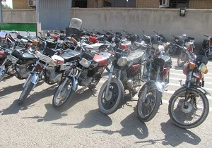 توقیف موتورسیکلت های متخلف در بویین زهرا 