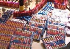 کشف بیش از 11 هزار عدد انواع مواد محترقه در آبادان