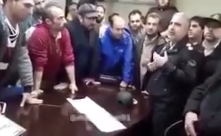 سرهنگ نیروی انتظامی به مدیران مترو: حقوق&zwnj; این کارگران را بدهید بجای اینکه ما را برای برخورد صدا کنید!