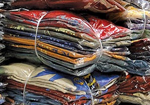 اهدای لباس به دانش آموزان از سوی خیر سنقری